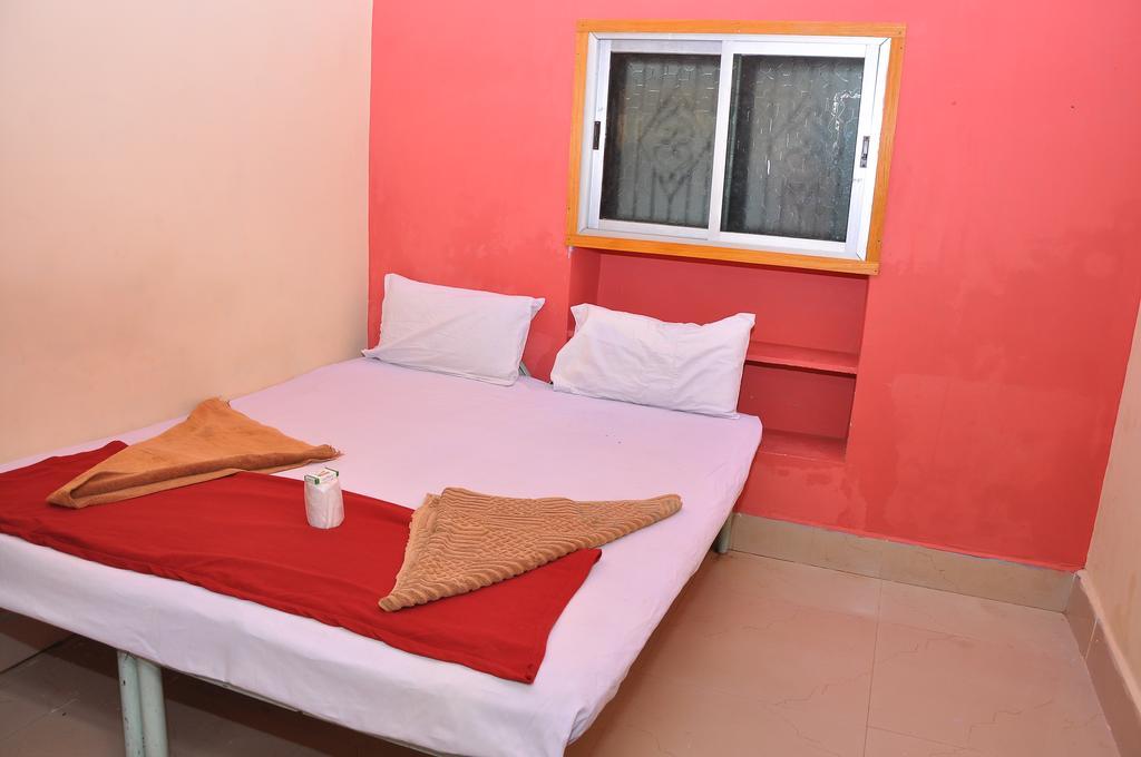 Manju Guest House Hampi Eksteriør billede